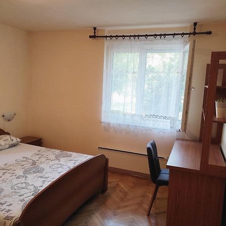 Apartment Mm Split Luaran gambar