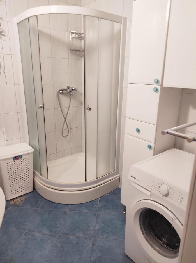 Apartment Mm Split Luaran gambar